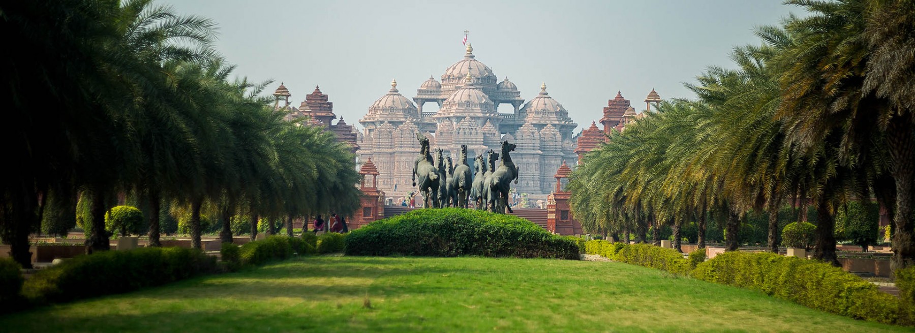Akshardham Garden Banner