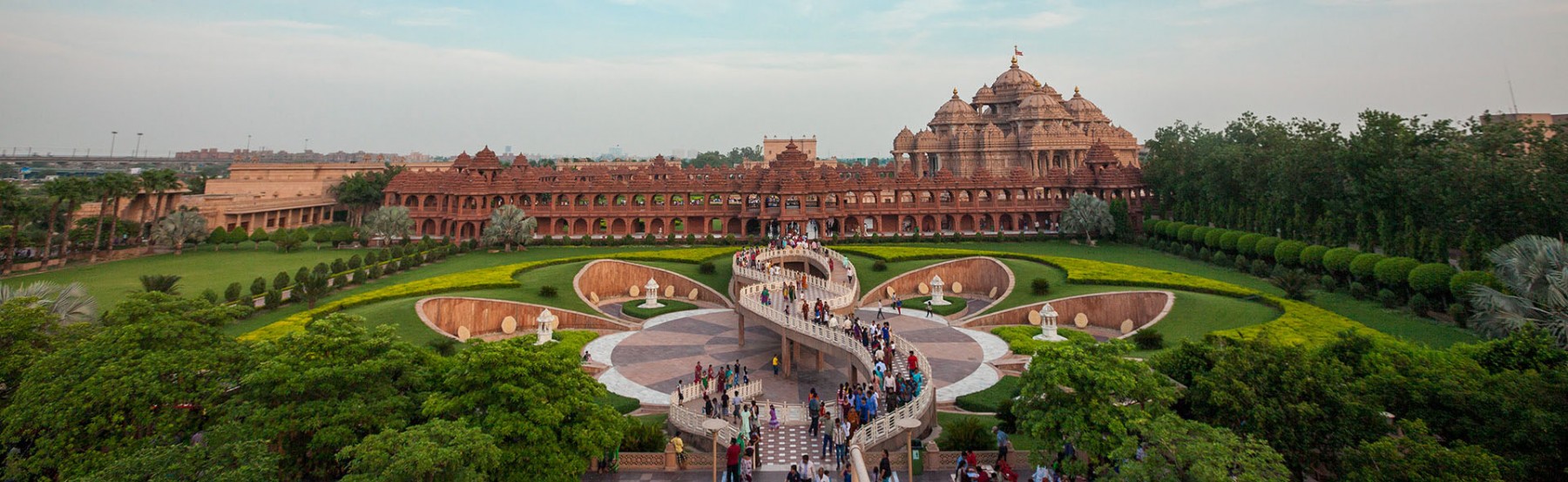 Akshardham Yogihridaykamal