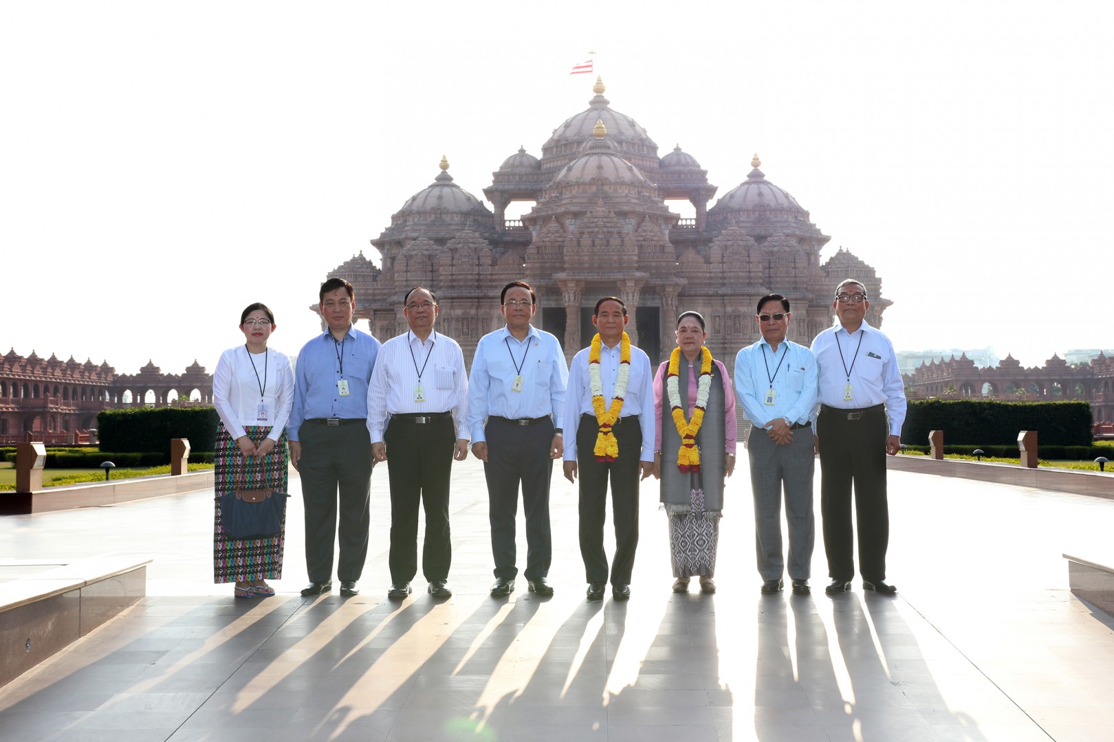 Myanmar President and senior delegation including the Union Minister for International Cooperation Mr. U Kyaw Tin, Union Minister for Religious Affairs and Culture Mr. Thura U Aung Ko, Union Minister for Transport and Communications Mr. U Thant Sin Maung, Chief Minister Rakhine State Mr. U Nyi Pu and Myanmar Ambassador to India Mr. Moe Kyaw Aung at Swaminarayan Akshardham in New Delhi